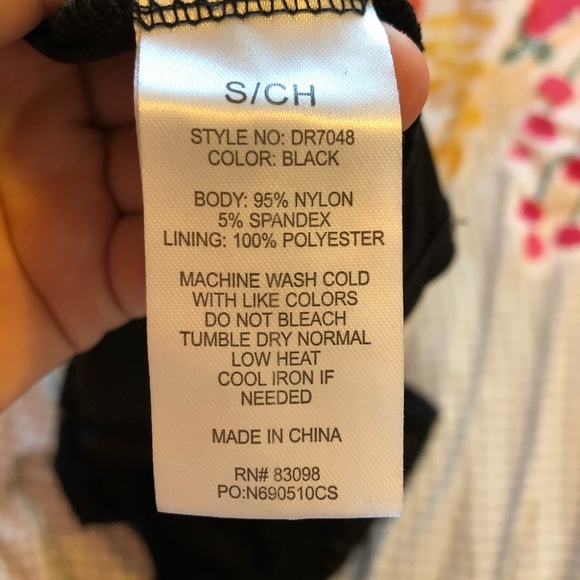 Black lace dress juniors size S - Picture 5 of 5